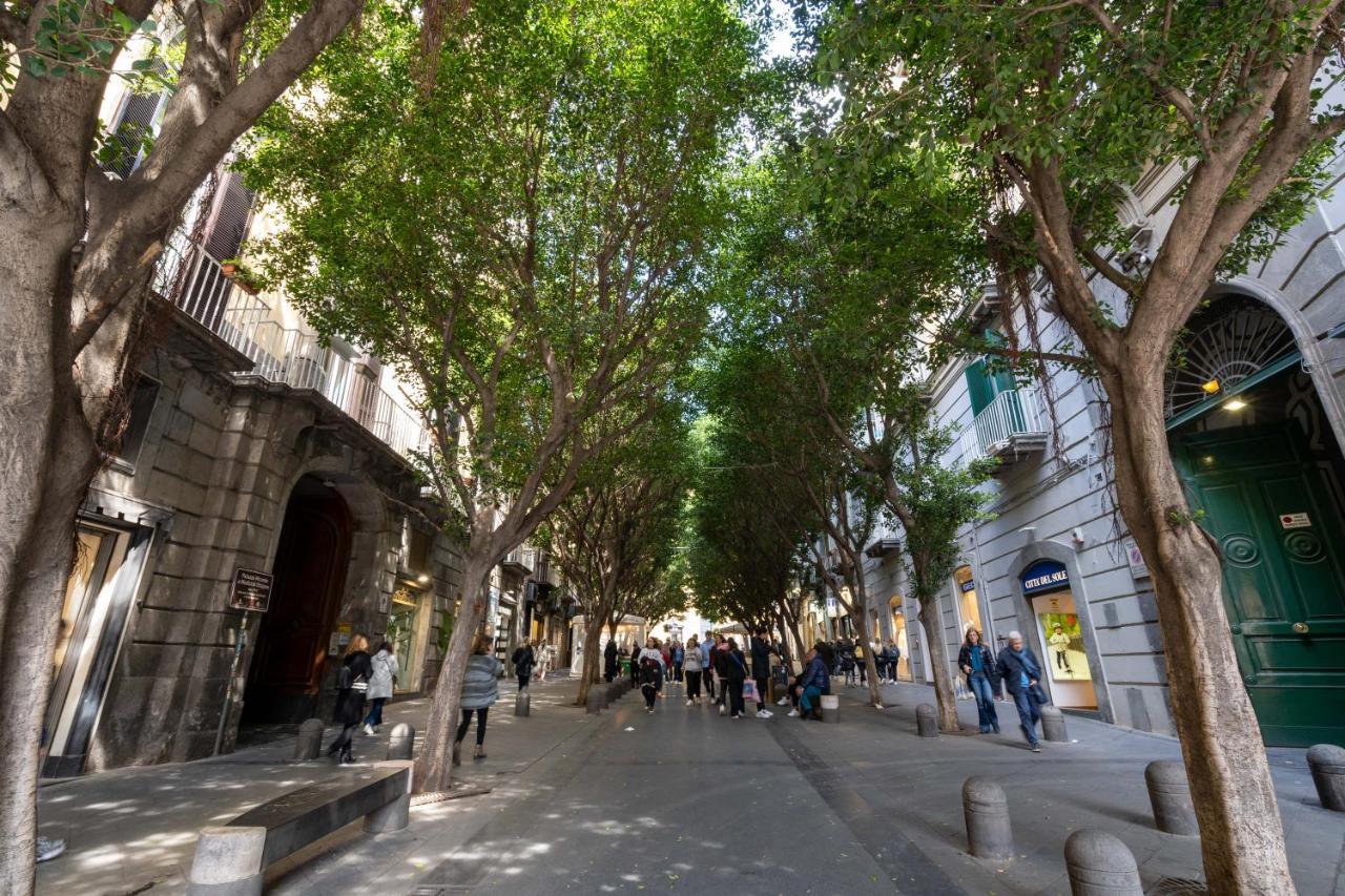 Appartamento Elegante Con Terrazzino Nel Centro Di Napoli Dış mekan fotoğraf